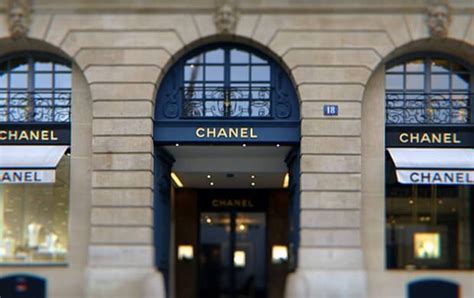 pourquoi travailler chez chanel|chanel emplois.